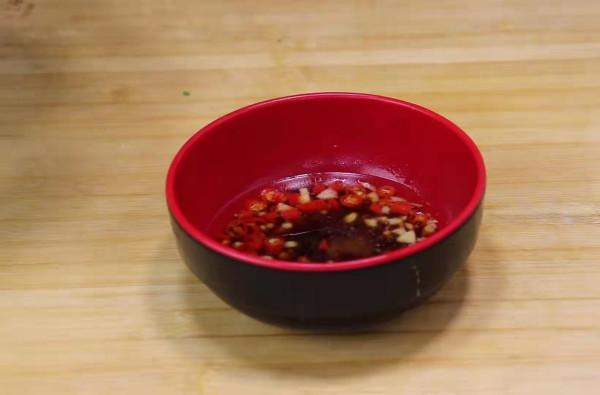 蘿蔔別再燉著吃了,加2個雞蛋開胃下飯,營養解饞,讓你多吃2碗飯 蘿蔔別再燉著吃了,加2個雞蛋開胃下飯,營養解饞,讓你多吃2碗飯