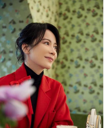 袁泉、俞飛鴻、陳數適合法式風格嗎? 袁泉、俞飛鴻、陳數適合法式風格嗎?