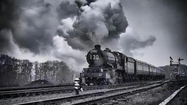 蔣緯國回憶：在大陸時，一位少將與上校向他下跪的經歷