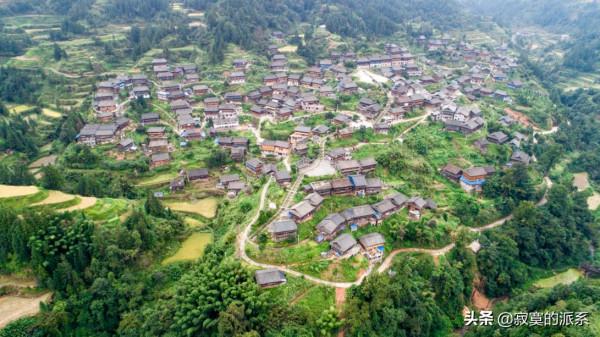 中國最後的&OpenCurlyDoubleQuote;原始部落&rdquo;，盡毀滅於火中