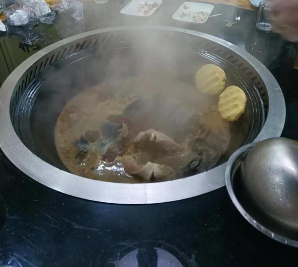 推薦鳳凰嶺附近的鐵鍋燉 推薦鳳凰嶺附近的鐵鍋燉