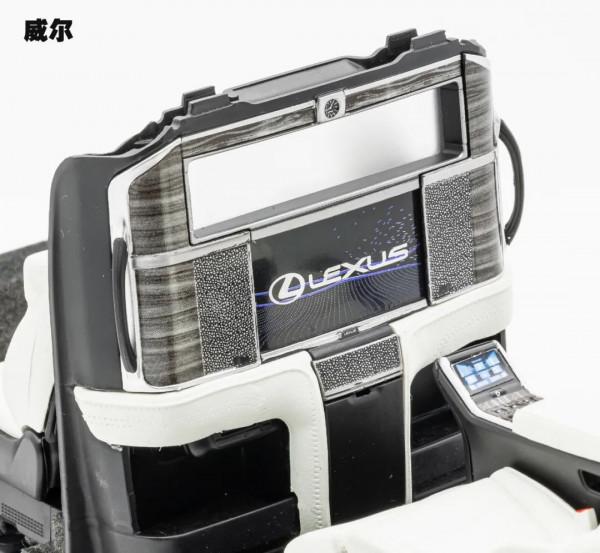 最貴的麵包車，雷克薩斯LM模型對比測評