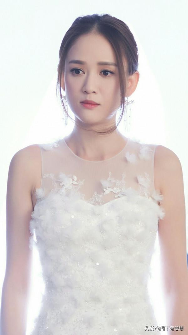 “教主”陳喬恩還是那麼甜美，陳喬恩寫真集