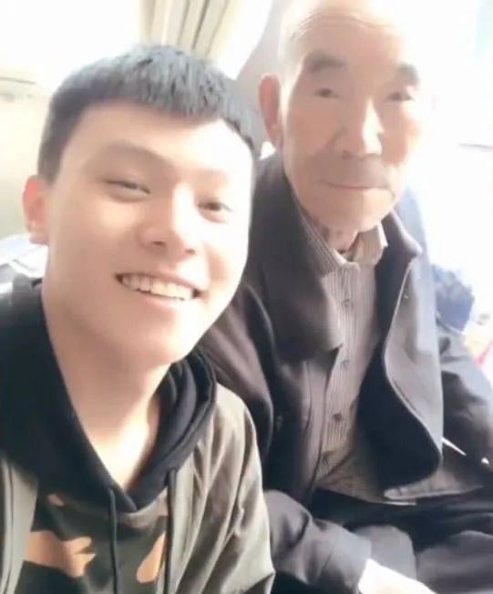 《變形計》主人公現狀:楊桐出道,韓安冉三婚,尚領兄已去世 《變形計》主人公現狀:楊桐出道,韓安冉三婚,尚領兄已去世