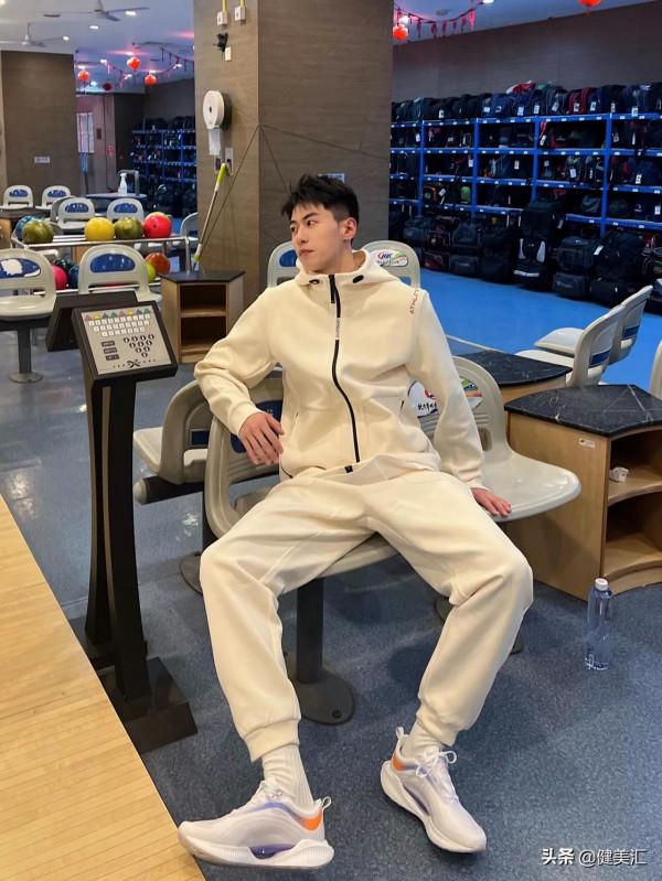 運動套裝如何穿得更清爽有型