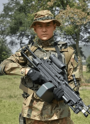 《我是特種兵》播出10年,竟只有“反派”成一線,主演們怎麼了? 《我是特種兵》播出10年,竟只有“反派”成一線,主演們怎麼了?