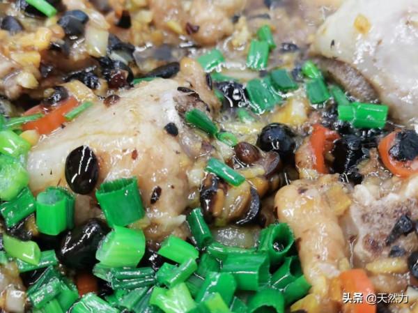 廣東經典名菜豉汁蒸排骨的家常做法,簡單易學,不輸飯店的味道 廣東經典名菜豉汁蒸排骨的家常做法,簡單易學,不輸飯店的味道