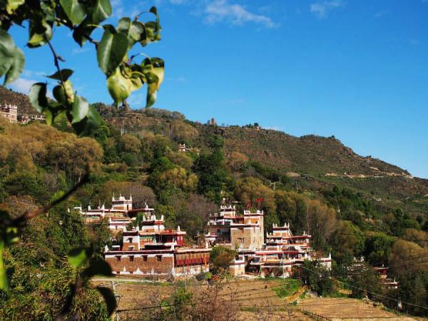 大渡河畔的川西世外桃源，被評為一生中必去古鎮，盛產美人