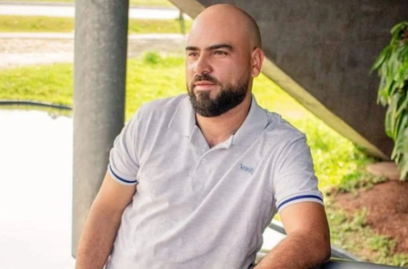 生日變忌日！外國一男子頑強戰勝癌症，生日當天卻被一個小小啤酒桶炸死