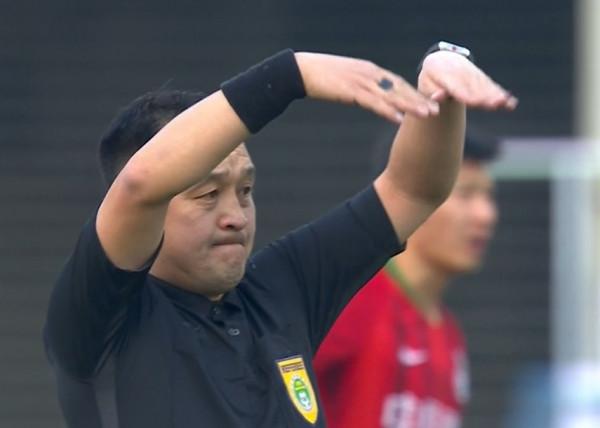 固若金湯？羅歆染紅河南建業0-0悶平，3場0封成球迷唯一安慰