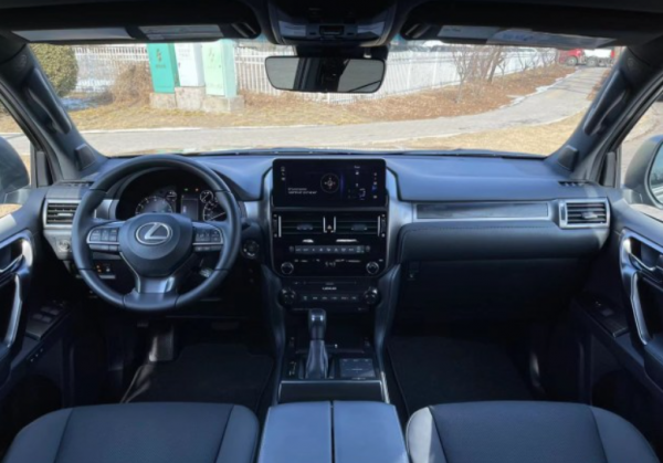 2022款雷克薩斯GX實車曝光 內飾終於跟上潮流