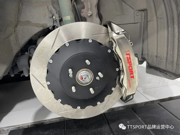 改裝案例 | 艾力紳前後剎車升級方案 改裝案例 | 艾力紳前後剎車升級方案