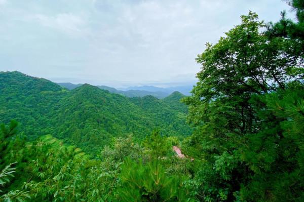 霍山有一處秘境,因漢武帝的一場夢而得名,享有“小黃山”的美譽 霍山有一處秘境,因漢武帝的一場夢而得名,享有“小黃山”的美譽