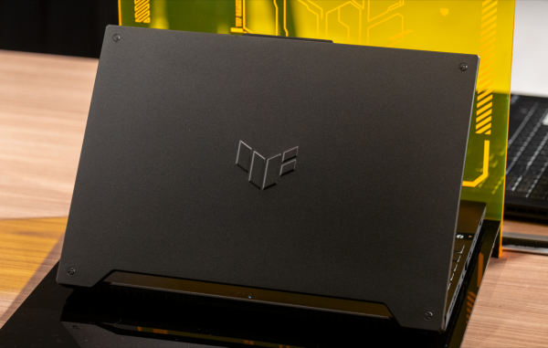 華碩ROG電競筆電2022新機動眼看，匯入MUX Switch強化GPU效能