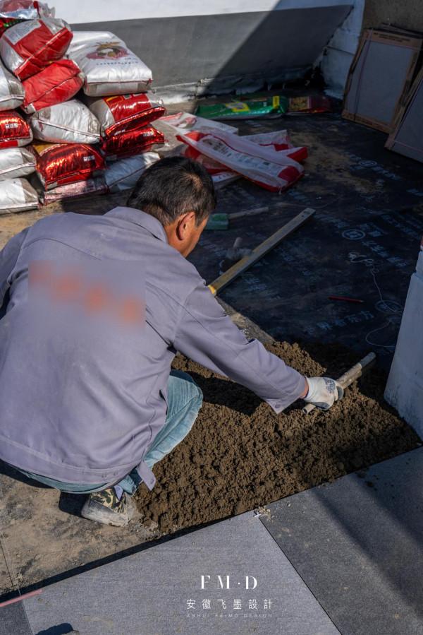 體驗到頂複式的快樂了，一半閣樓一半大露臺，比住一樓舒服划算