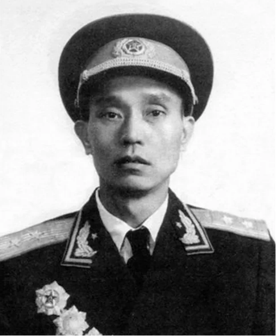 69年許世友見到毛主席，提起周志堅，毛主席：請恩來同志處理一下