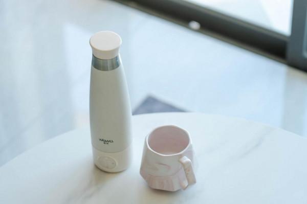 娃物無線恆溫水杯評測:真無線精準加熱隨時隨地給寶寶泡奶 娃物無線恆溫水杯評測:真無線精準加熱隨時隨地給寶寶泡奶