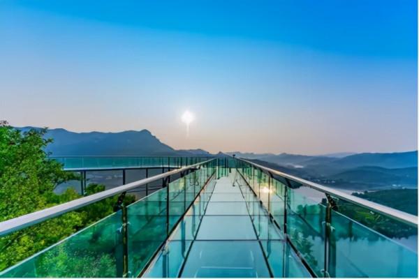 靈山秀水,漫山紅葉......一到深秋,這個被人遺忘的世外桃源又美成仙! 靈山秀水,漫山紅葉......一到深秋,這個被人遺忘的世外桃源又美成仙!