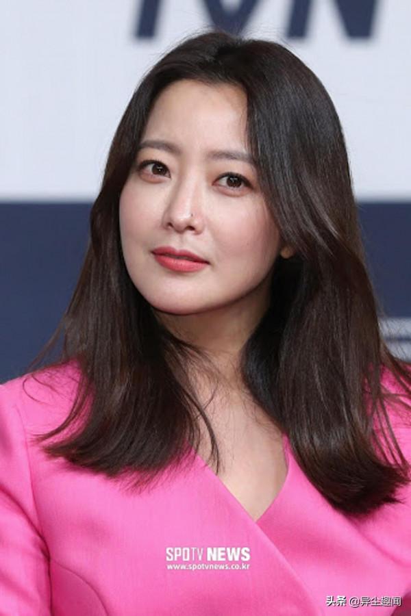 10個韓國凍齡女神，張娜拉近照非常有少女感，孫藝珍仍然超有仙氣