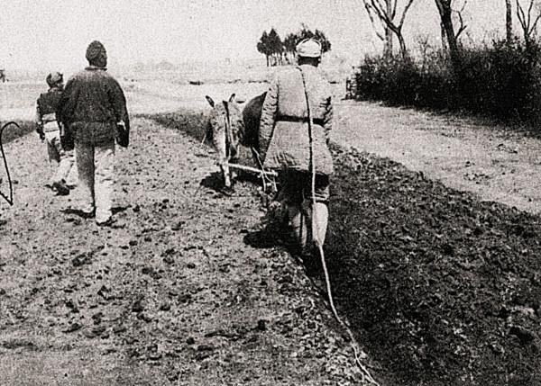 1995年，山西老頭去首都訪友，楊成武派軍車全程護送，他是誰？