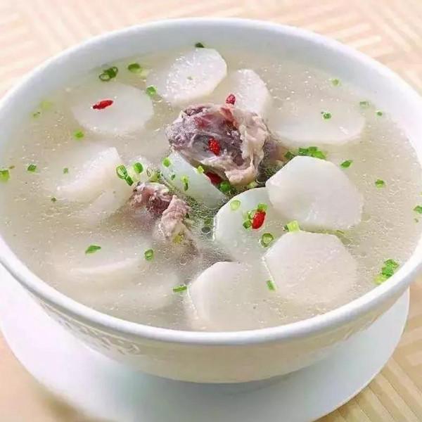 入秋後，女人想要面板白，記得吃6種食物，價格不高，營養豐富