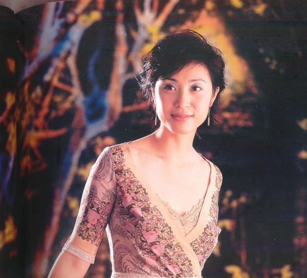 夢想當闊太，現實卻被騙！這7位豪門夢碎的女星，堪稱“笑話”