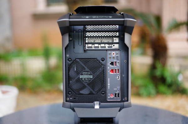 幫小夥伴搞了臺4萬元的桌上型電腦是什麼體驗？微星宙斯盾Ti5上手把玩