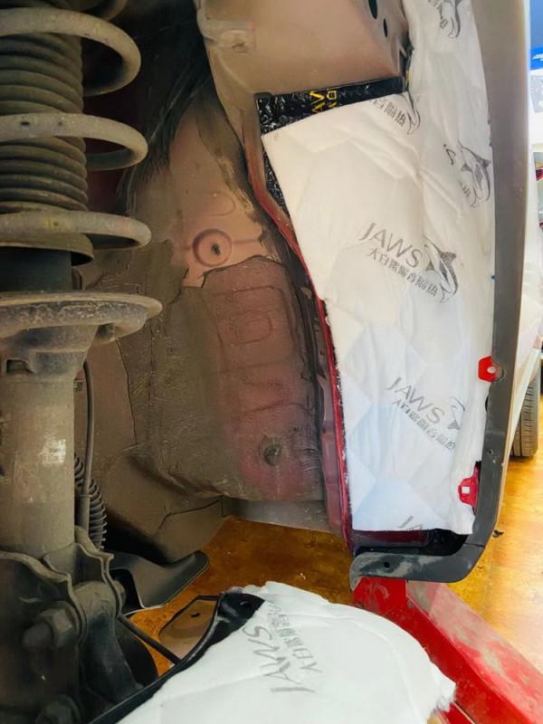 安靜之路 西寧音樂坊名爵ZS汽車隔音改裝大白鯊 安靜之路 西寧音樂坊名爵ZS汽車隔音改裝大白鯊