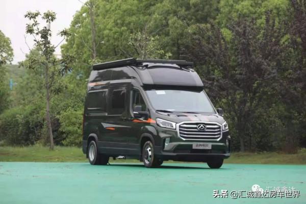 國產極富越野感的房車！大通柴油版！內外豪華，還配多項專利技術