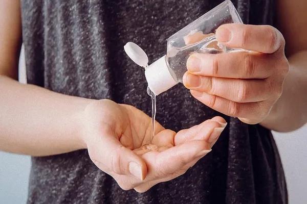 奧密克戎在塑膠上活8天,面板上活21小時,鼻拭比咽喉採集更準確 奧密克戎在塑膠上活8天,面板上活21小時,鼻拭比咽喉採集更準確