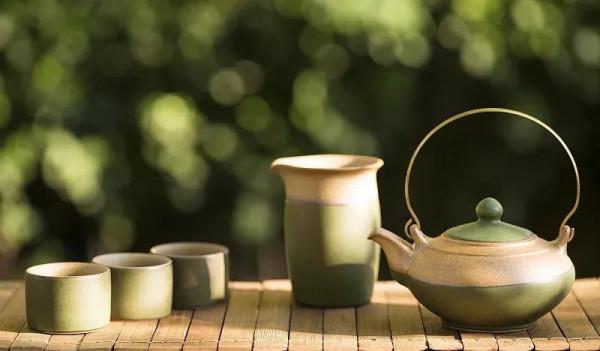 人間春秋，茶為老友