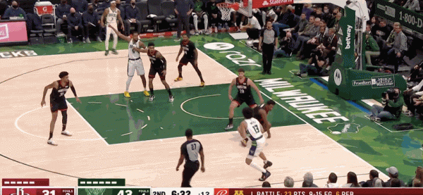 火箭內訌，格林出面輕鬆化解！伍德隔扣沃拉，幫布魯克斯出氣