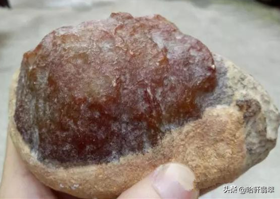 玉雕師的心中最愛——大馬坎翡翠原石,為巧雕首選 玉雕師的心中最愛——大馬坎翡翠原石,為巧雕首選