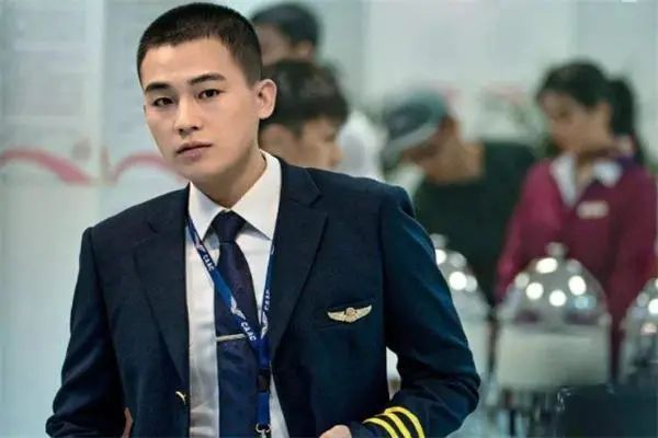 寸頭是檢驗男生顏值的唯一標準 寸頭是檢驗男生顏值的唯一標準