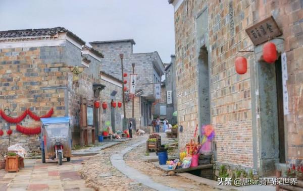 江西的這座古村不僅免費開放，村民身著漢服一天還能掙100元