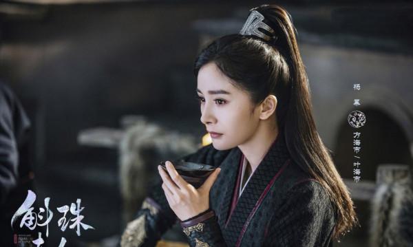 有錢砸後期沒錢請好化妝師，影視劇流水線妝造在糊弄誰？