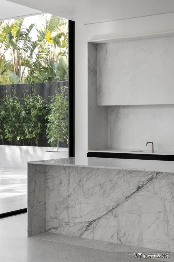 新作丨 ADAM KANE • 極簡剋制美學 新作丨 ADAM KANE • 極簡剋制美學