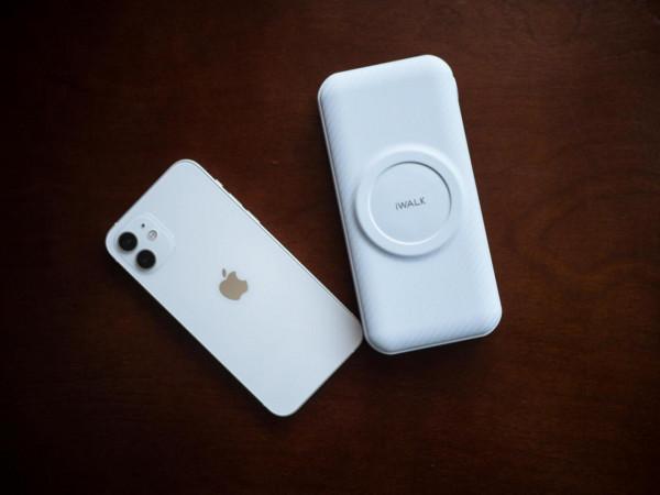 “支稜”起來，無線充電的正確姿勢：iWALK魔咔寶移動電源