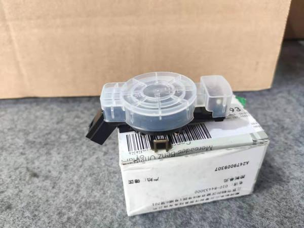 21款賓士GLS450改裝HUD抬頭顯示，什麼情況才會有重影？