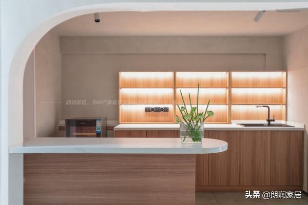 侘寂的素，拱門的古，這疊拼只住藝術家