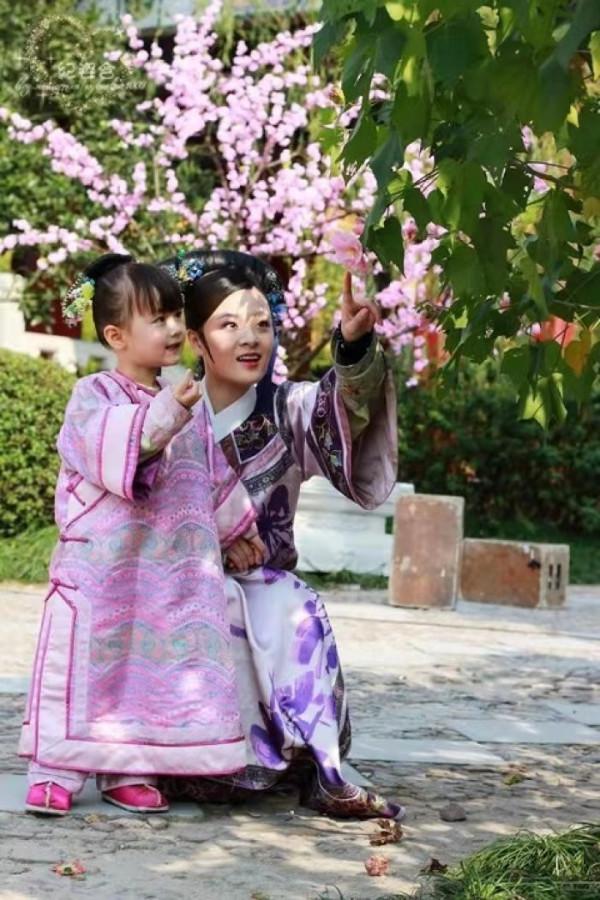 童星也內捲了？張籽沐13歲演高中生，小溫宜紀姿含卻沒小時候火？