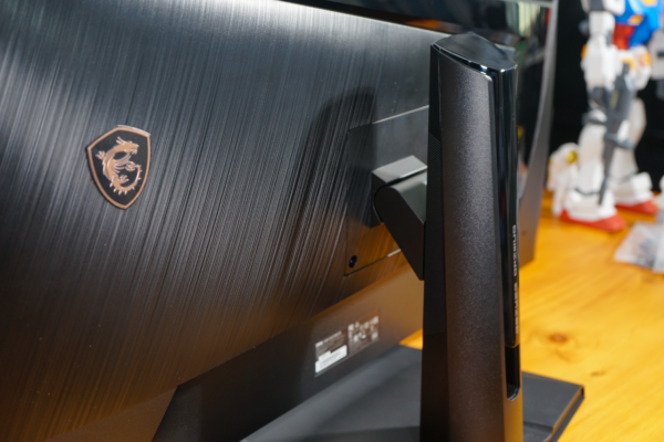 微星MPG321QRF-QD民間首發上手體驗：2K解析度真的是唯一短板？