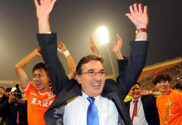 中國隊與阿曼直接對話 中國隊與阿曼直接對話