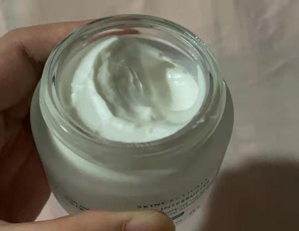 公認好用的4款“抗老面霜”：蘭蔻緊膚去皺，雅頓敏感肌也能用