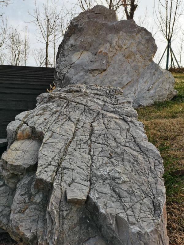 冬日競秀,怪石嶙峋 冬日競秀,怪石嶙峋