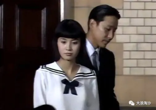 張愛玲是怎樣被捧上神壇?收中情局錢的漢奸功不可沒 張愛玲是怎樣被捧上神壇?收中情局錢的漢奸功不可沒