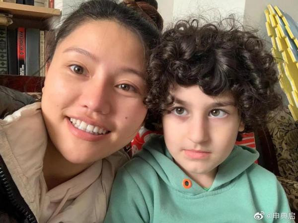 喜歡冒險的張貓貓，窮遊環球兩年，靠網店和直播過上她理想的生活