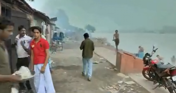 印度下水道都是黃金!小夥靠著掏下水道,賺得盆滿缽滿 印度下水道都是黃金!小夥靠著掏下水道,賺得盆滿缽滿