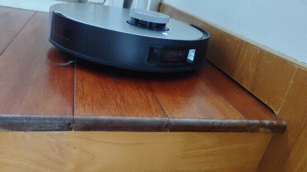 全能型掃拖烘機器人選購參考：美的W11、科沃斯X1 OMNI全面對比