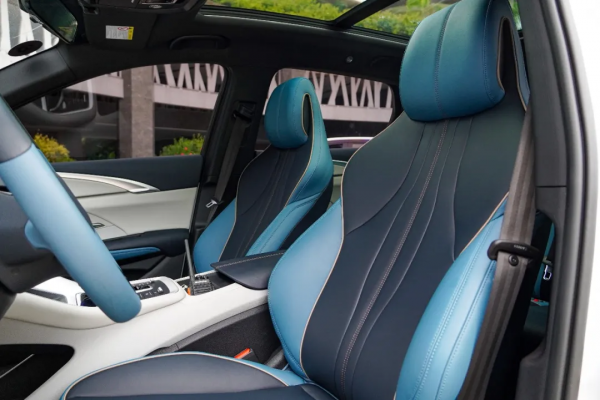 不選哈弗長安就選它!全新發動機超省油,10萬出頭就能買 不選哈弗長安就選它!全新發動機超省油,10萬出頭就能買